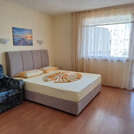 Primorski Briz Guest House 프리모르스코 외부 사진