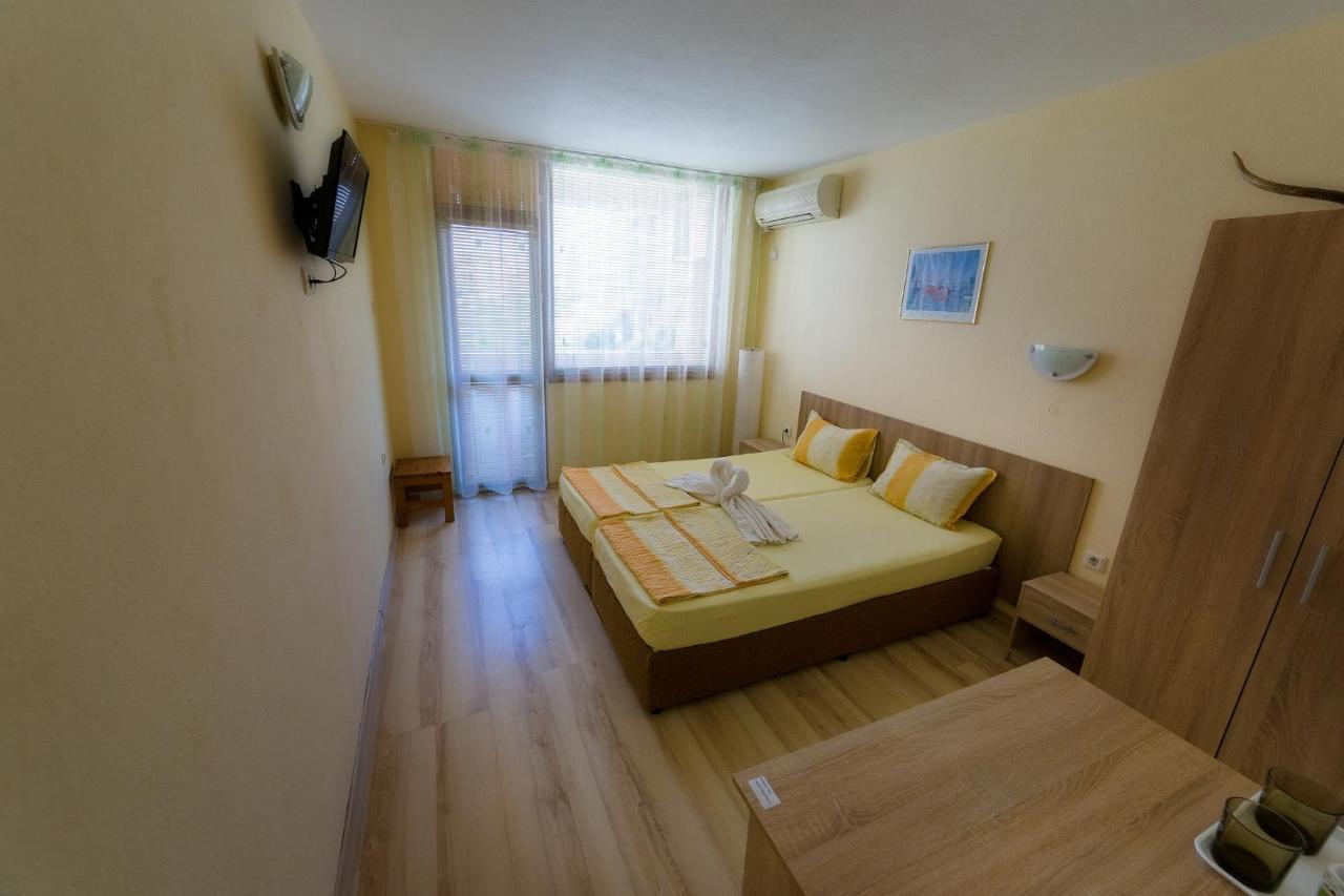 Primorski Briz Guest House 프리모르스코 외부 사진